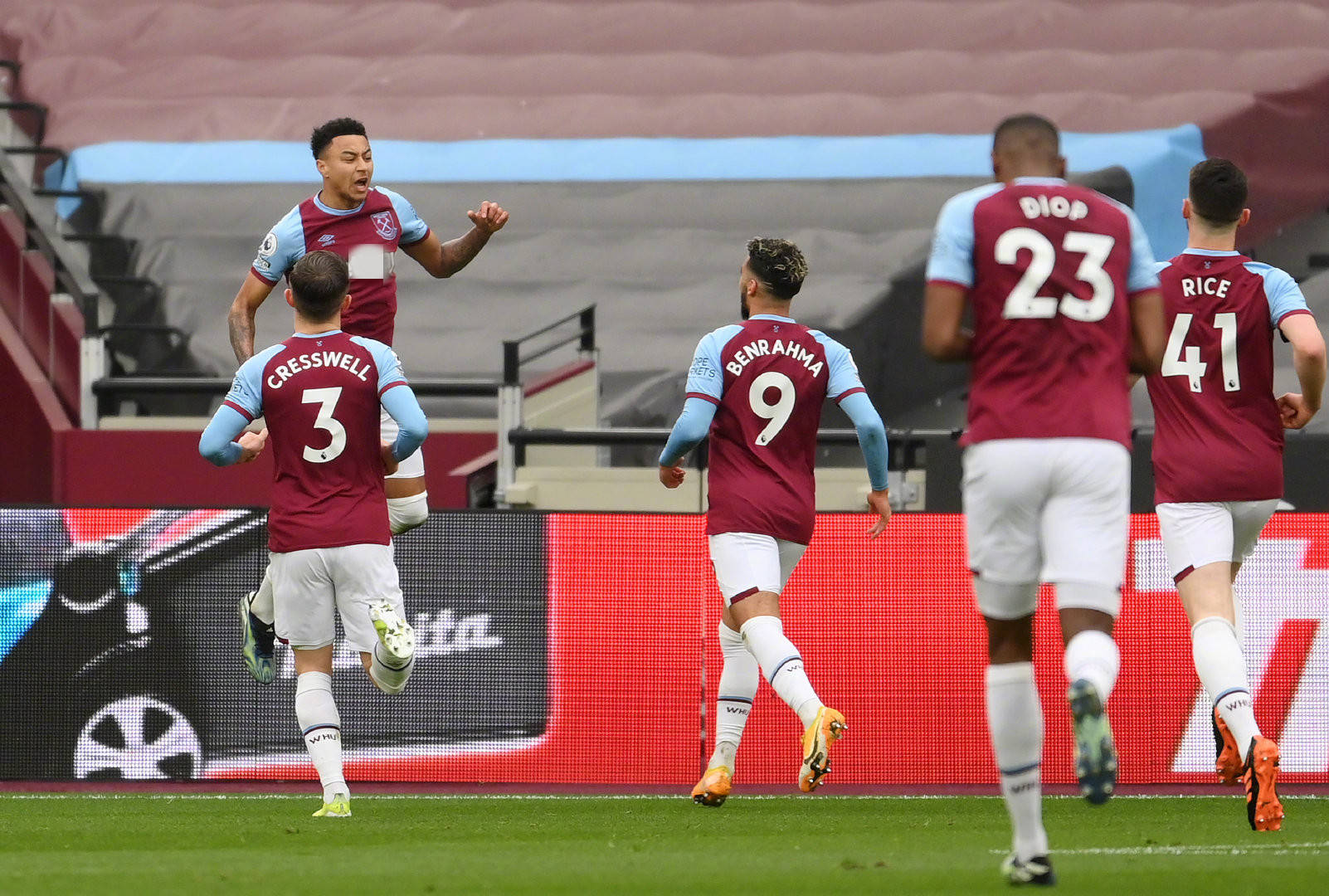 员们自我牺 员们自我牺